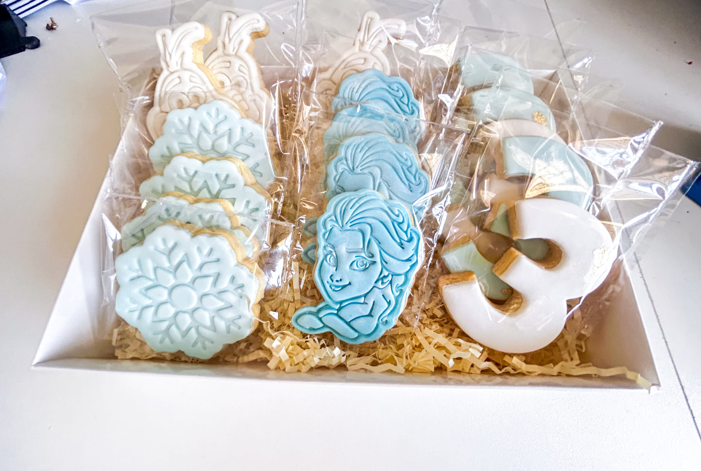 FROZEN BITHDAY SUGAR COOKIE PACK